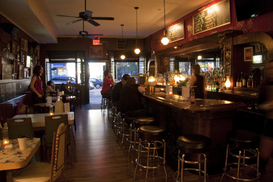 Skylark in Bridgeport | BarsChicago.com