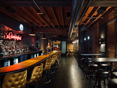 The Drinkingbird in DePaul | BarsChicago.com
