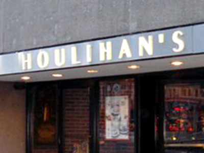 Houlihan's in Edison Park | BarsChicago.com