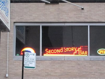 Second Story Bar in North Side | BarsChicago.com