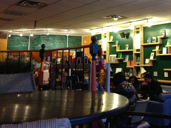 Outdoor Café  in North Park | BarsChicago.com