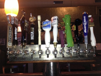 Harbee Liquor and Tavern in Pilsen | BarsChicago.com