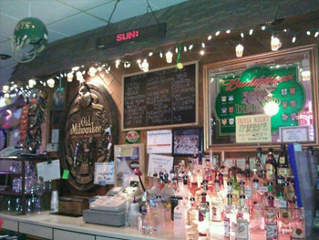 Four Treys Tavern in Roscoe Village | BarsChicago.com