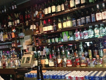 George's Cocktail Lounge in South Loop | BarsChicago.com