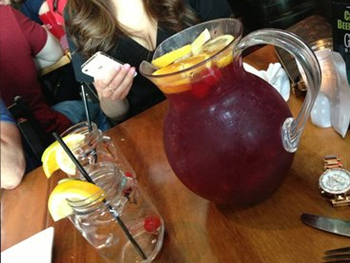 Fatpour Tap Works in Ukrainian Village | BarsChicago.com