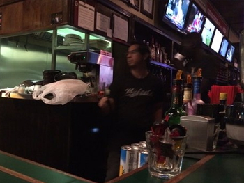 The Stretch Bar and Grill in Lakeview | BarsChicago.com