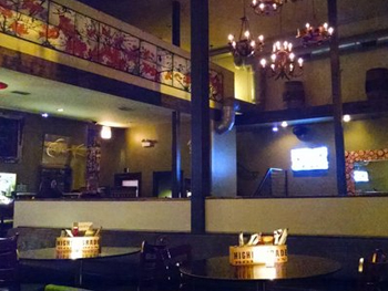 The Old Oak Tap in Ukrainian Village | BarsChicago.com