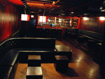 Easy Bar in Wicker Park | BarsChicago.com